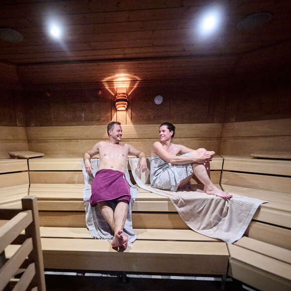 Saunieren in der Finnischen Sauna im Aquaria Erlebnisbad