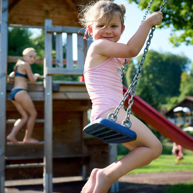 Spielplatz auf der Liegewiese im Erlebnisbad Aquaria